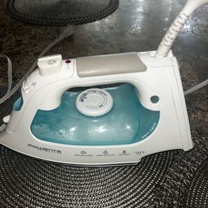 Rowenta  Effective Steam Iron in White and Aqua